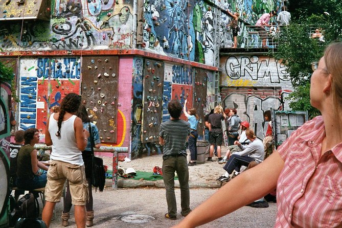 Guided bike tour Hamburg with neat city bikes, cruisers, mountain bikes - A Hamburg bike ride shaped around your interests