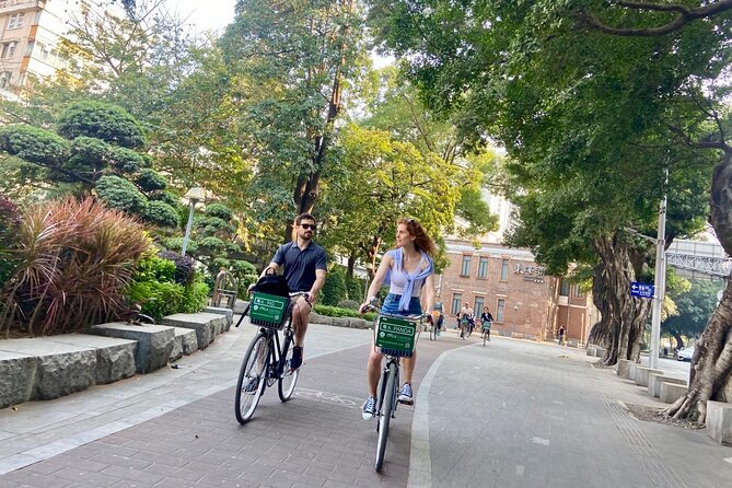 Guided Cycle Tour of Guangzhou - Donghaochong and the first look at old Guangzhou
