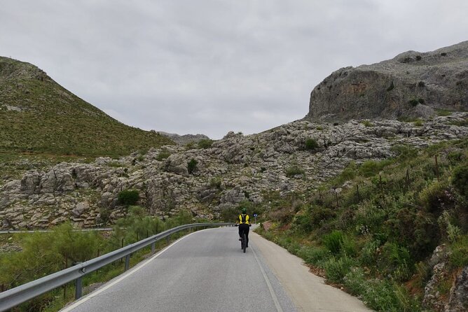 Guided Cycling - Blue Village Ronda - Moderate Level Difficulty - Key points at a glance