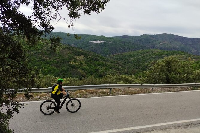 Guided Cycling - Blue Village Ronda - Moderate Level Difficulty - A mostly downhill finish toward Ronda
