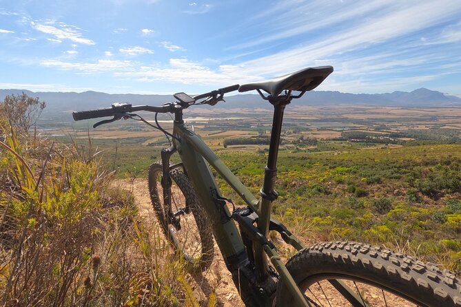 Guided E-Bike Rides in the Boland District of the Western Cape SA - The e-bikes and what is included
