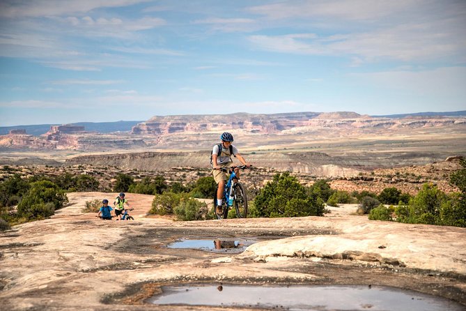 Guided E-Mountain Biking Tour (Klondike Bluff Trail) - Key points to know before you book