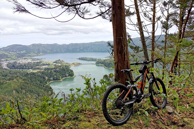 Guided Electric Mountain Bike in Sete Cidades - Santiago Lagoon and the long uphill road