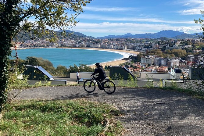 Guided Electric Mountain Bike Tour in Gipuzkoa - The 15-kilometer route across Igeldo