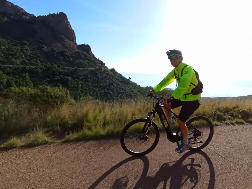 Guided electric mountain bike tour of the Estérel Massif - Bringing or renting the electric bike