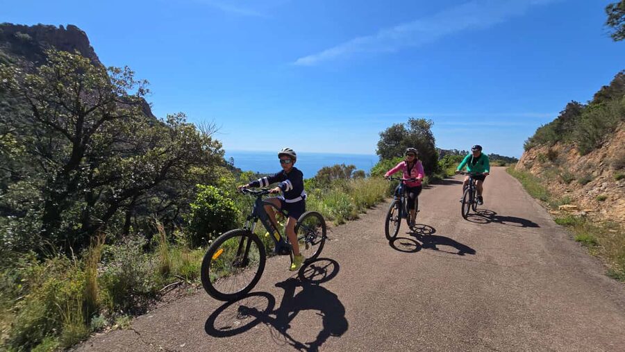 Guided electric mountain bike tour of the Estérel Massif - Is $22 a good value?