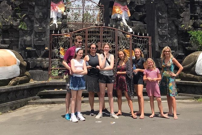 Half Day Cycling Tour ( Manual Bike ) - A downhill ride through the heart of Bali
