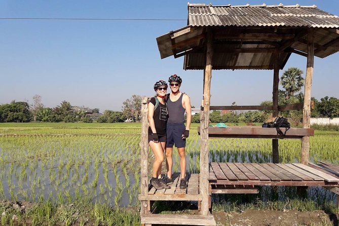 Half-day E-bike Countryside and rice paddies (flat land, GUIDED) - Who will enjoy this most