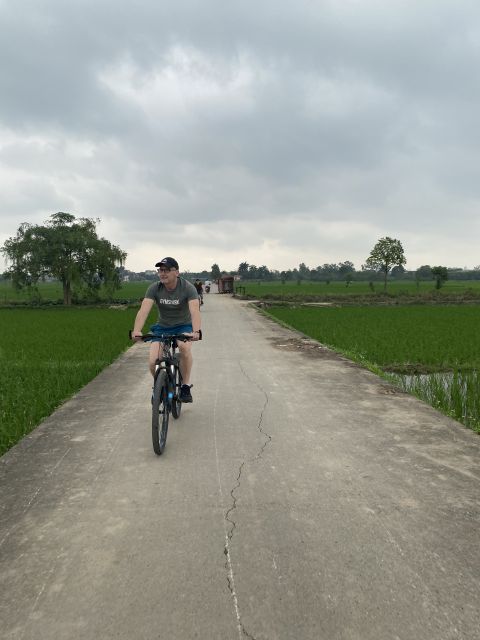 Hanoi Countryside Bike Tour: Red River Culture & Daily Life - Leaving Hanoi by Bicycle