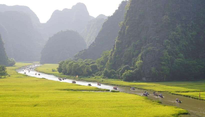 Hanoi: Ninh Binh, Tam Coc, Mua Cave & Hoa Lu with cycling - Key points at a glance