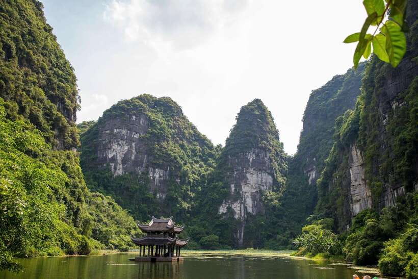Hanoi:Ninh Binh-Trang An-Mua Cave-Hoa Lu&Cycling BEST SELLER - Hoa Lu and Vietnam’s First Capital