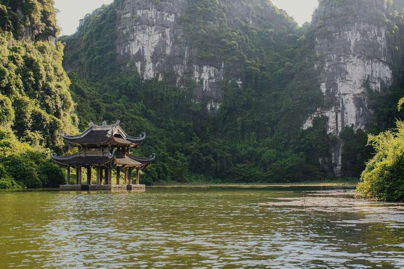 Hanoi:Ninh Binh-Trang An-Mua Cave-Hoa Lu&Cycling BEST SELLER - The 30-Dish Buffet at Midday