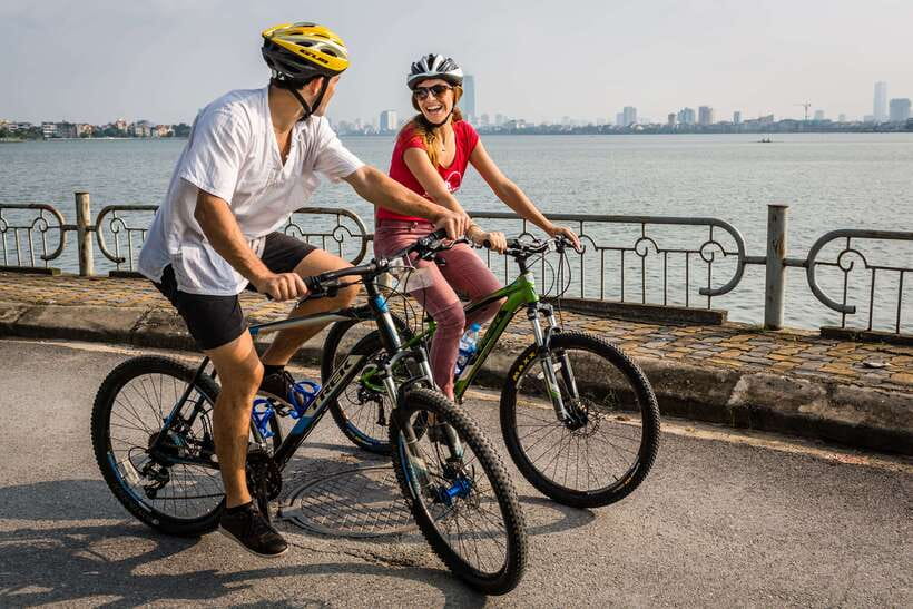 Hanoi: Private Countryside Bike Tour with Hotel Transfer - Farms and Fields Along the Riverbanks