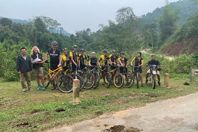 Hanoi - Soc Son electric mountain bike trails - The long climb into the forest
