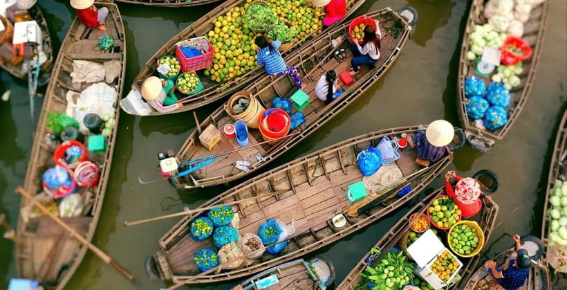 HCM: 2-Day Mekong Floating Market with Cooking & Bike Ride - Cai Rang Floating Market before breakfast gets busy