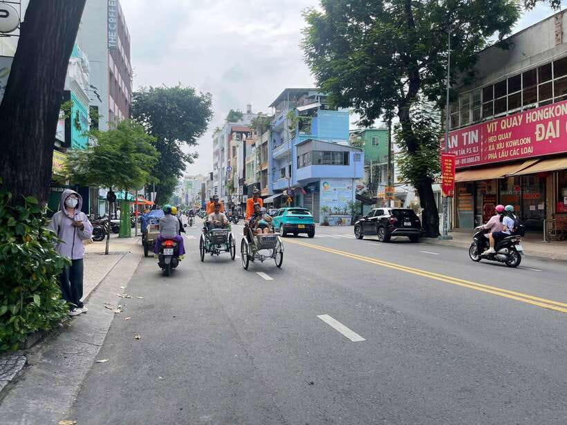 Ho Chi Minh City Sightseeing Panoramic Cycling Tour By Cyclo - The Burning Monk Monument and the Weapons Bunker