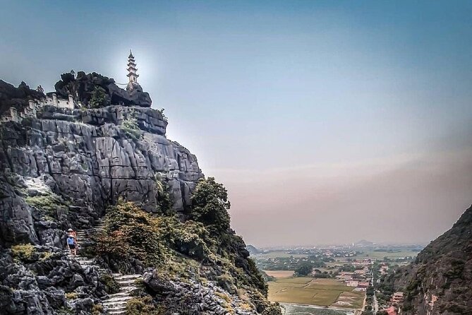 Hoa Lu, Tam Coc, Mua Cave Via Bike & Boat - Top Rated Tours 1 Day - Tam Coc by bamboo boat, about 1.5 hours on the river
