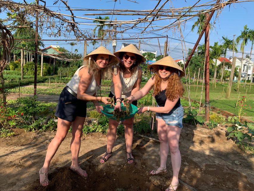 Hoi An Countryside Bike Tour & Basket Boat Ride - Entering Cam Thanh Eco-Coconut Village