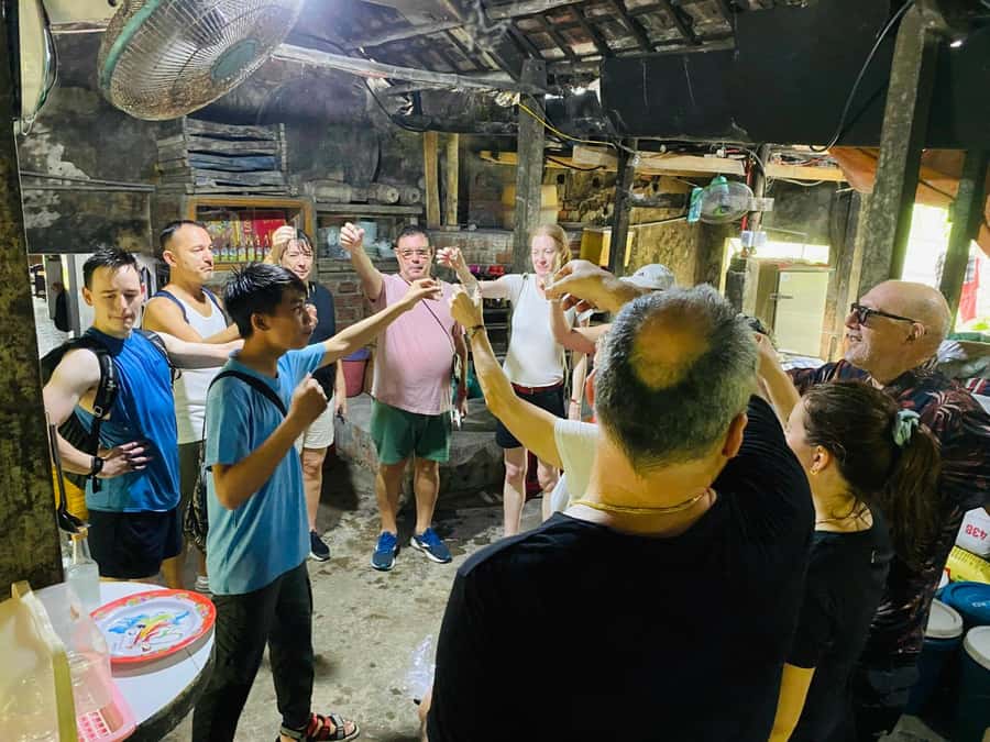Hoi An Countryside Bike Tour- Tra Que Village & Basket Boat - Key points to know before booking