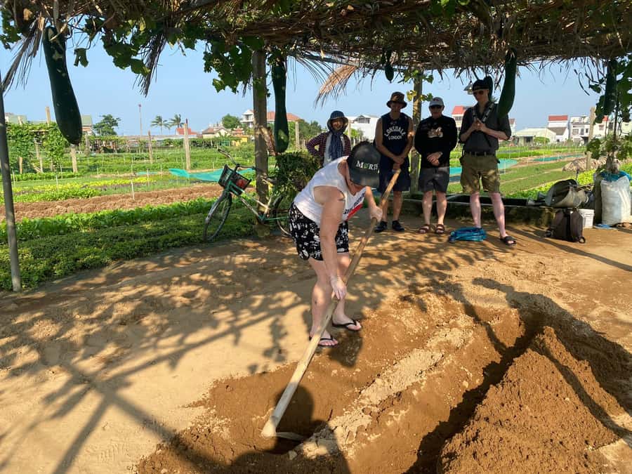 Hoi An Countryside Bike Tour- Tra Que Village & Basket Boat - Pedaling out from Hoi An