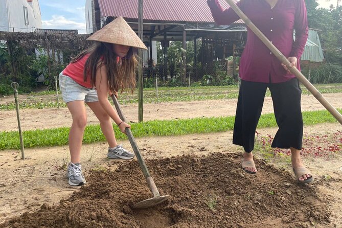 “Hoi An Countryside Cycling Tour–Farming Experience–Cooking Class - Cycling away from Hoi An’s busy streets