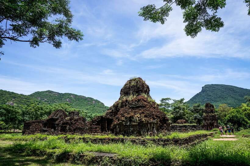 Hoi An: Private Cycling to My Son Sanctuary with Local Guide - How demanding is the 25-kilometer ride?