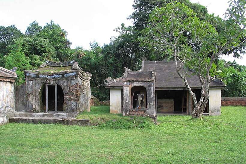 Hue: Half-day Thuy Bieu Village Cycling Adventure - Long Chau Temple and the stories of Hue’s last court