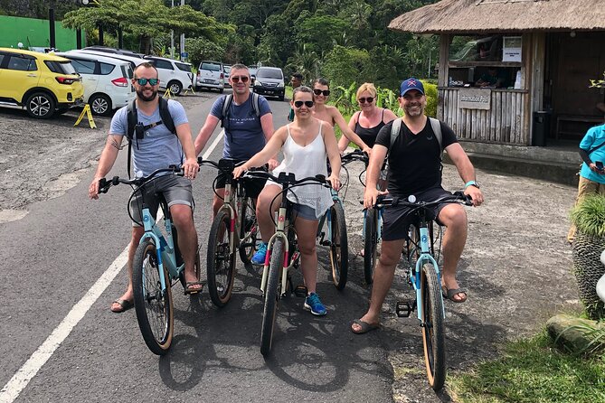 Jatiluwih E-bikes Tour Cycling Group - The ride toward Gong Jatiluwih Restaurant