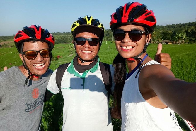 Jatiluwih full day e-bike cycling with lunch & trekking program - From Batukaru Temple through bamboo and village roads