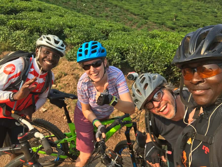 Kampala: Lake Victoria Island Cycling Tour - Choosing the right bike and pace