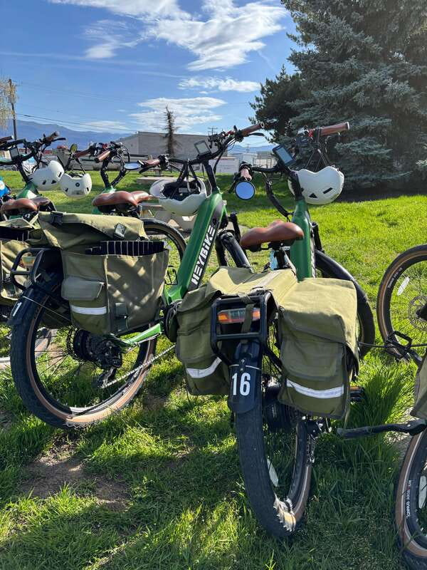 Kelowna: E-Bike Ride and Axe Throwing Adventure - Why the private-group format matters