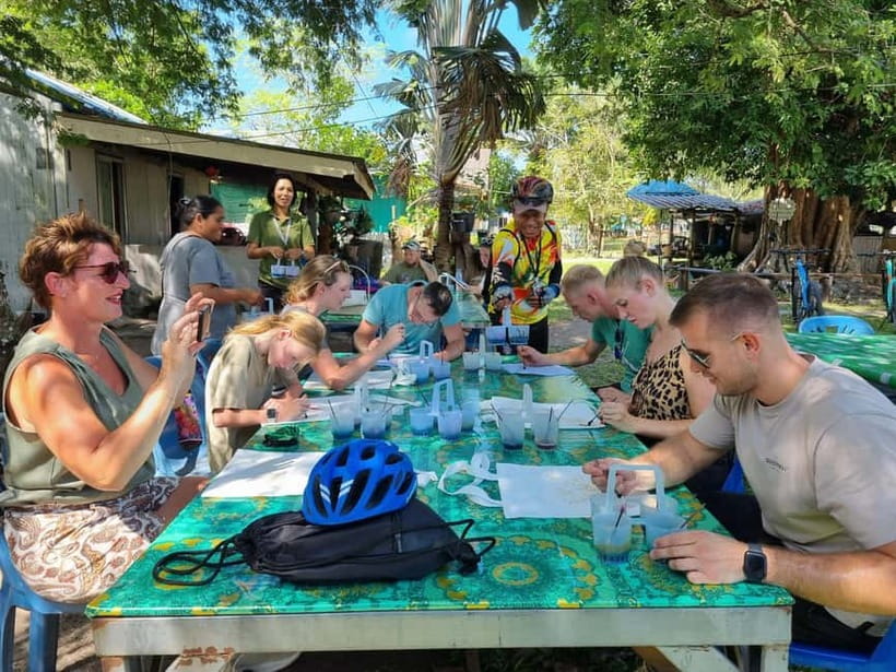 Krabi: Half-Day Koh Klang Culture Cycling Tour with Transfer - Seeing homes, rice fields, and village life
