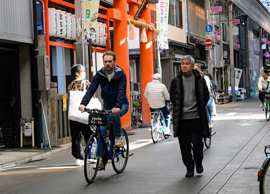 Kyoto: North Kyoto Guided Cycling Tour with Lunch - Lunch in central Kyoto