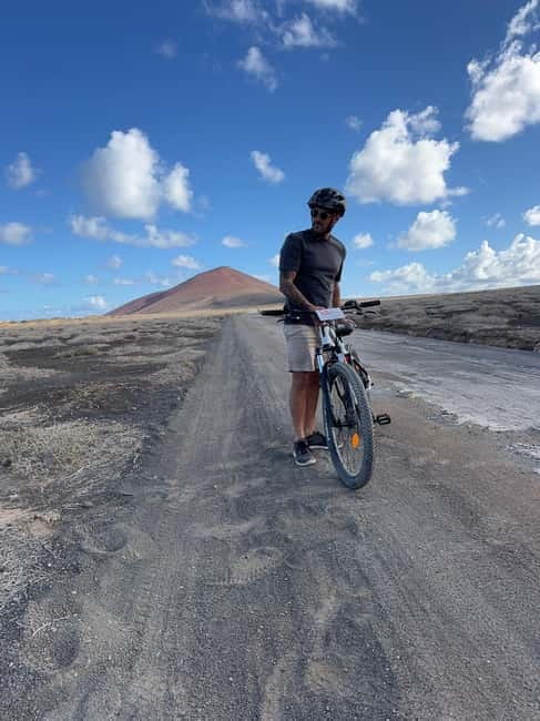 LA GRACIOSA: Bike rental MOUNTAIN BIKES - The 16-kilometer northern loop