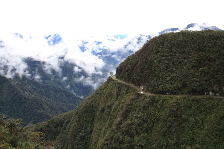 La Paz | Death by Bike Route | Lunch - The small-group format and guide service