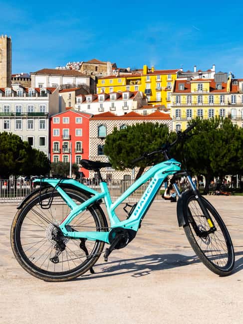 Lisbon: E-Bike Adventure Through the City of Seven Hills - A chain of hilltop viewpoints