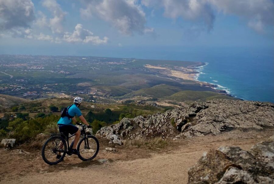 Lisbon: E-bike Trip from the Sintra Mountains to Cascais Sea - From Lisbon pickup to Cascais Market