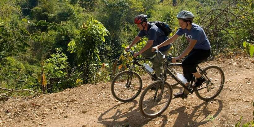 Luang Prabang: Countryside Mountain Bike Tour with Lunch - The Nam Khan River and the return toward town