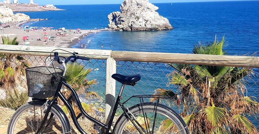Malaga: City Bike Rental with Self-Guided Cycling Route - The east coast route to Pedregalejo and El Palo