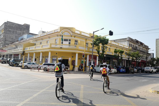 Maputo Short Cycle, Promenade & Downtown - What the private format changes