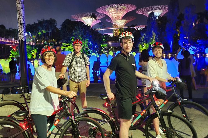 Marina Bay Night Cycling Tour - Singapore Flyer and the Formula One Pit Building