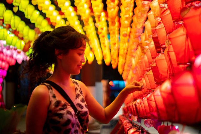 Market Food Tour & Evening E-bike Ride in Seoul - Sewoon Arcade shows a different Seoul