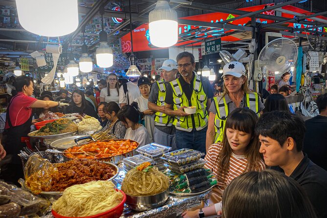 Market Food Tour & Evening E-bike Ride in Seoul - Cheonggyecheon Stream sets the tone
