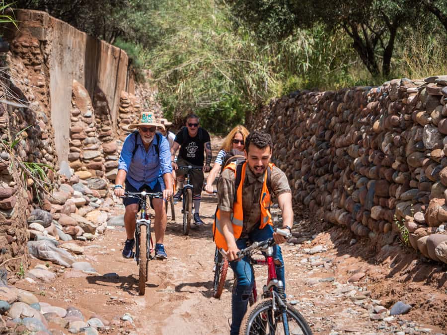 Marrakech: Cycling Tour in Palm Groove with Local Breakfast - Zellij workshops and Moroccan craft