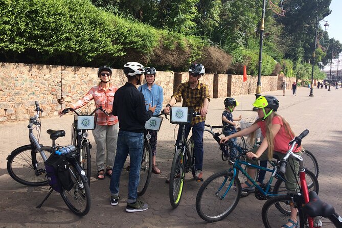 Marrakech’s Best Cycling Tour: Culture, Colors, and Charm - Koutoubia Mosque and the Main City Landmarks