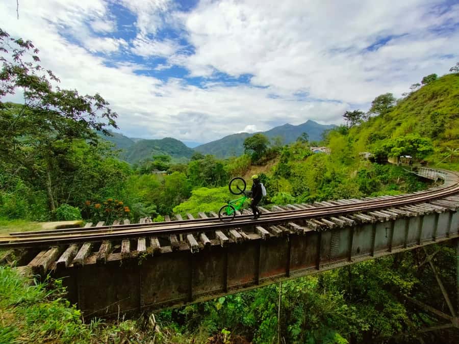 Medellín: Full-Day Mountain Bike Tour with Lunch - Useful Preparation for the Six-Hour Route