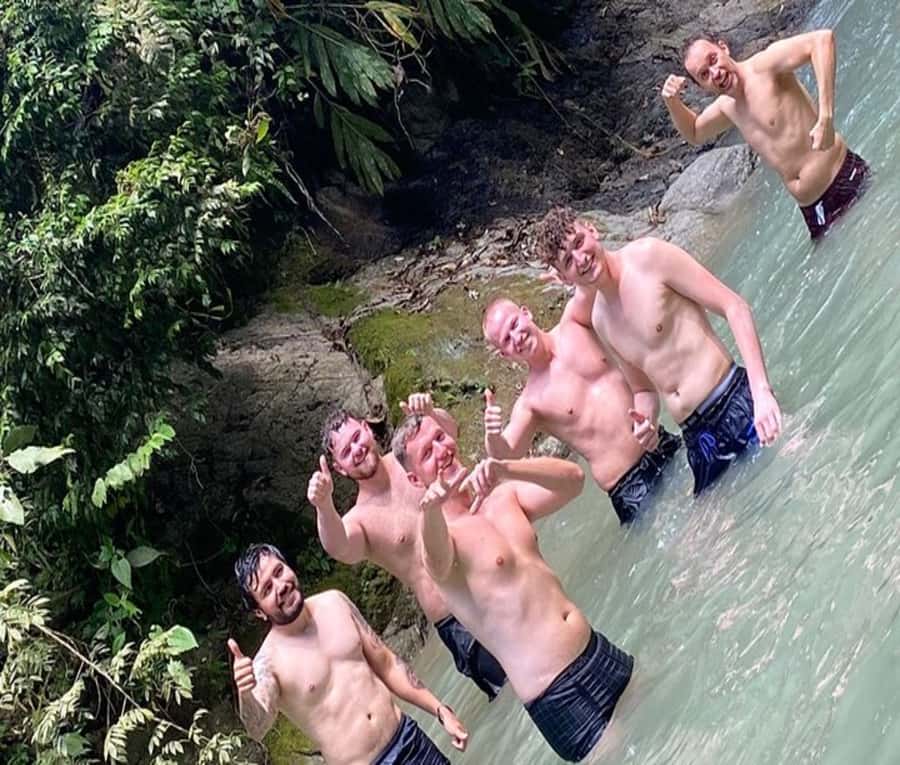 Medellín: Full-Day Mountain Bike Tour with Lunch - Waterfalls, Rivers, and Jungle-Framed Houses