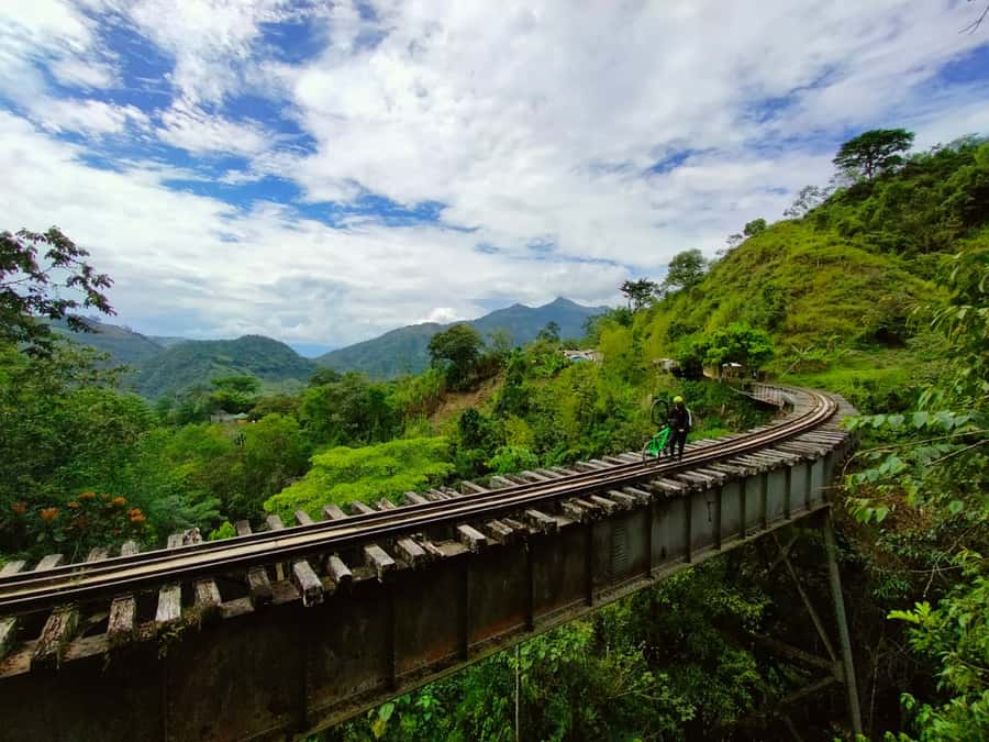 Medellín: Full-Day Mountain Bike Tour with Lunch - What the $105 Price Covers