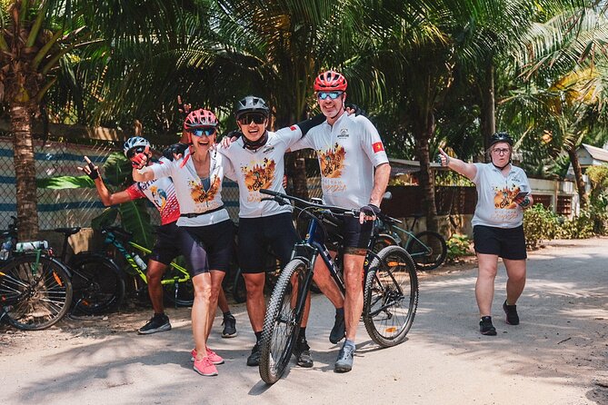 Mekong Delta 4 Days Cycling Trip-Off the Beaten Track - Meals and accommodation: practical rather than polished