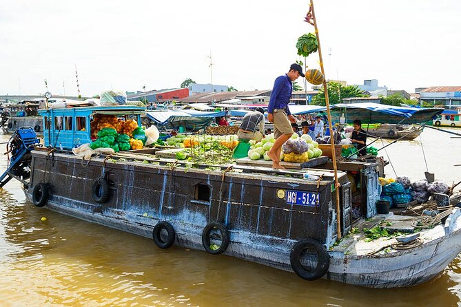 Mekong Delta Tour with Kayaking, Cycling and Cooking - Visiting Vinh Trang Pagoda